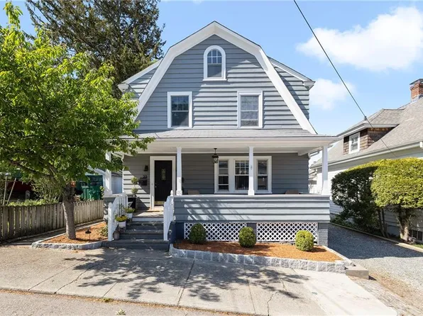 23 Lawn Ave, Warwick, RI 02888