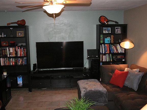 5th image of 8118 Oak Trace Way Unit D