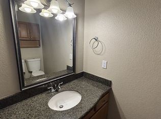 9325 W Desert Inn Rd APT 289, Las Vegas, NV 89117