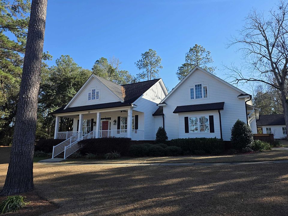 1st image of 380 Twin Ponds Dr