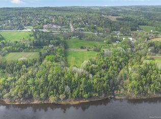 105 Starview St, Fredericton, NB E3C1R3