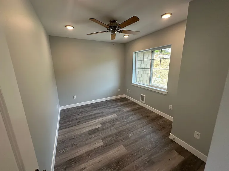 3501 Sussex Dr — Photo 5