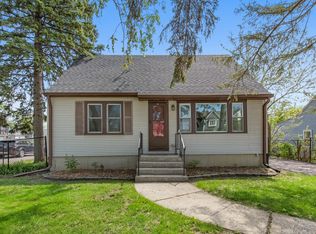 353 N Fairfield Ave, Lombard, IL 60148