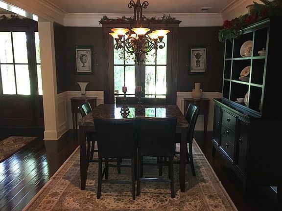 4th image of 1154 E Wellsgate Dr