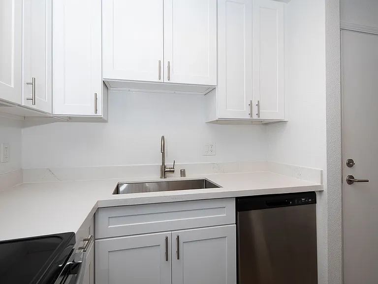 Golden Pacific Apartments — Photo 12