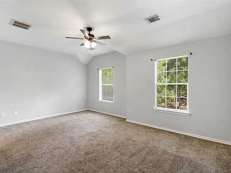38 Walden Elms Cir — Photo 14