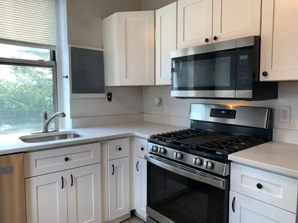 378 Thames St, Newport, RI