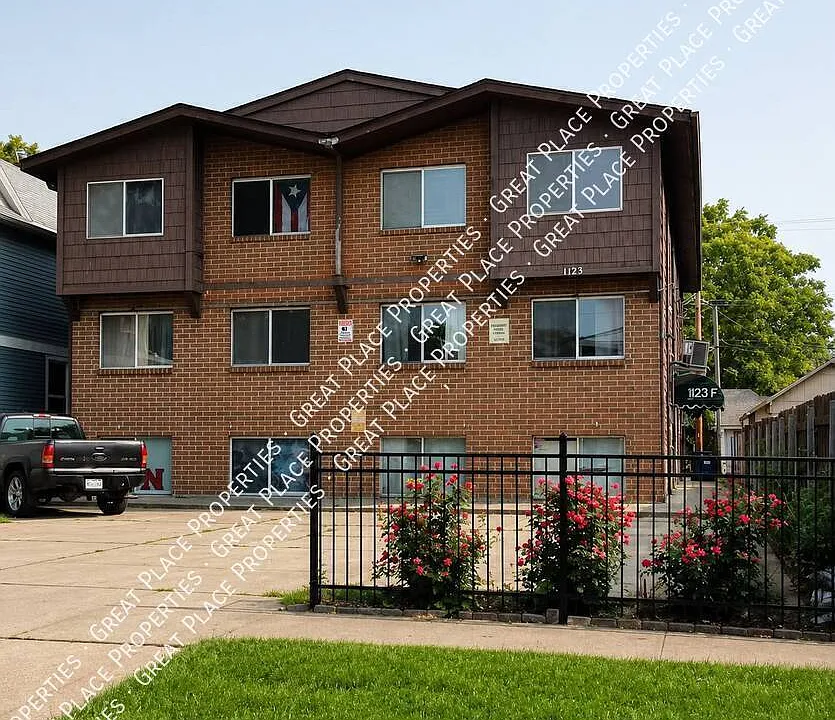 1123 F St #6