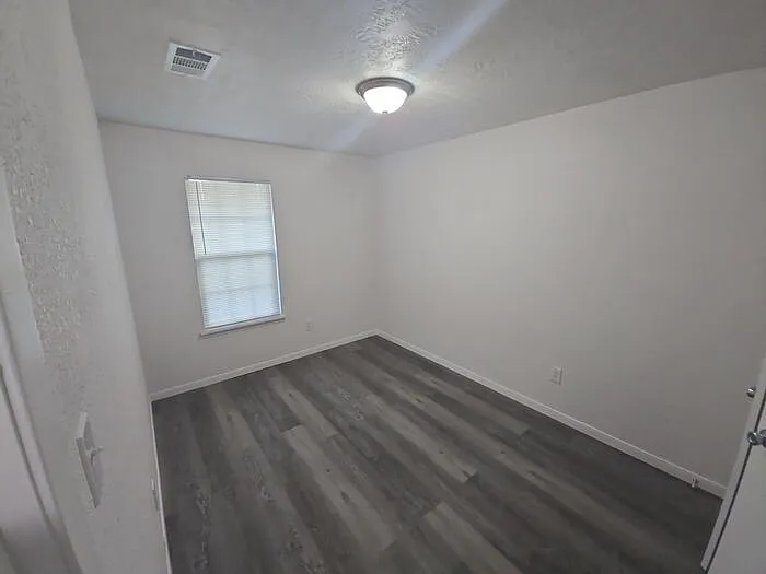 900 E Leslie Cir #A — Photo 7
