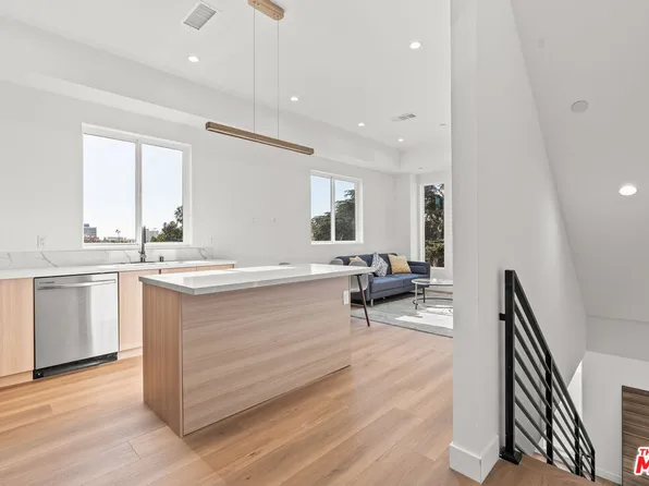 236 S Carondelet St, Los Angeles, CA 90057