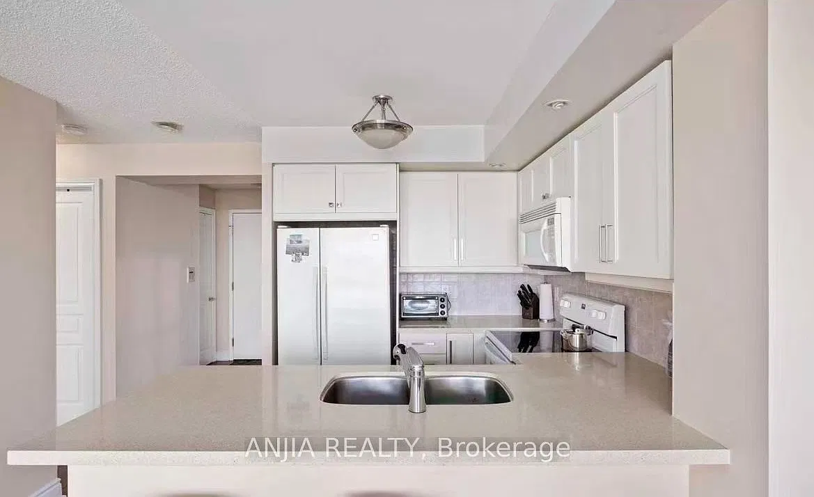 2 bed, $2,350 — Photo 2