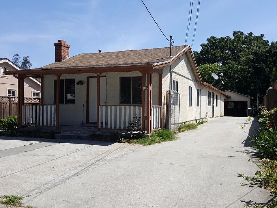 1st image of 204 N 19th St
