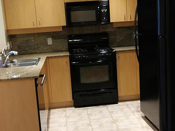 4th image of 1580 Union St Unit 207