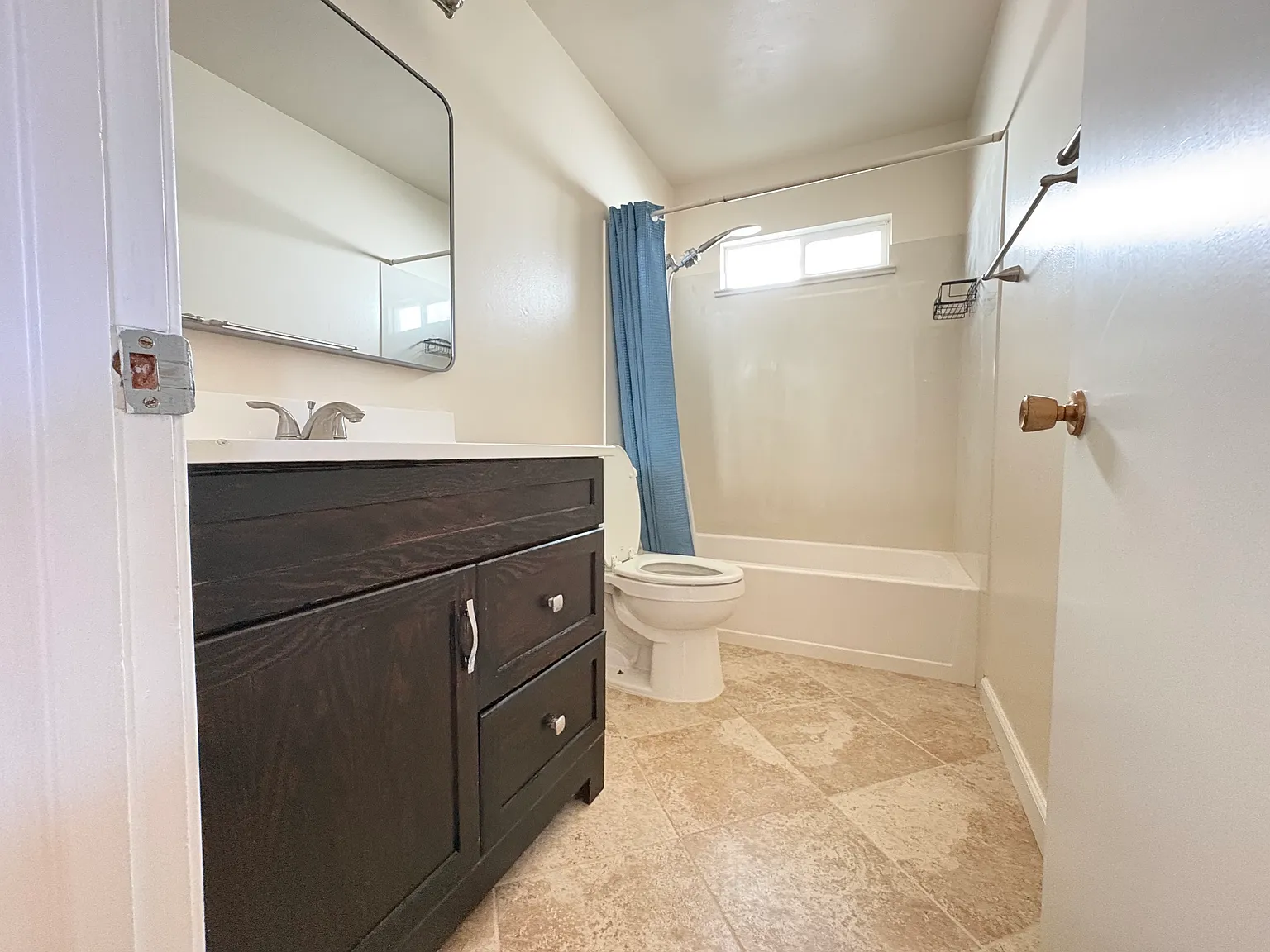 3 bed, 1736 sqft, $4,300 — Photo 1