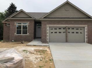 18070 Cloverleaf Dr S, South Bend, IN
