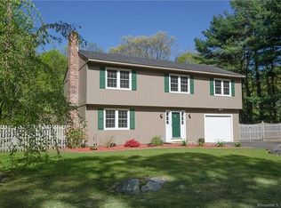 65 Mink Rock Cir, Westbrook, CT 06498