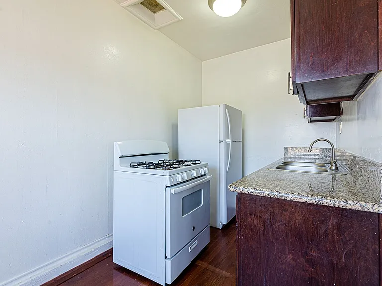 1059 S. Manhattan Pl — Photo 28