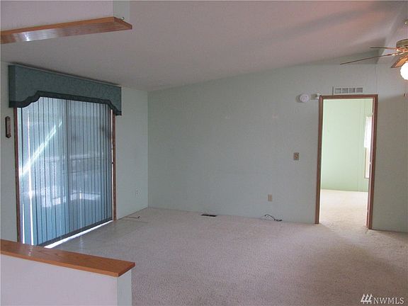 5th image of 11436 SE 208th St Space 185