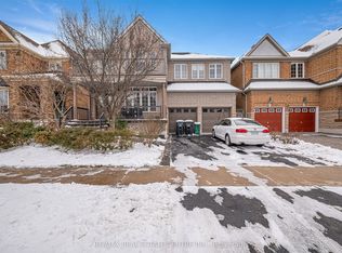 3120 Velmar Dr, Mississauga, ON L5M6V8