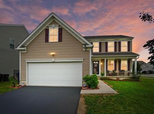 282 Karst Cir, South Bloomfield, OH 43103