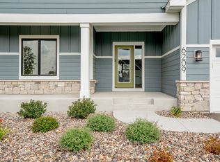 9001 62nd St S, Cottage Grove, MN 55016