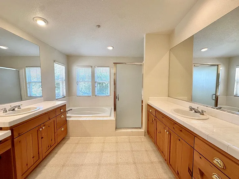 115 Maybeck St — Photo 21