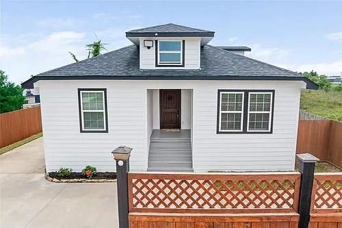 1244 Road 5705 Photo 1 1244 Road 5705 Photo 1