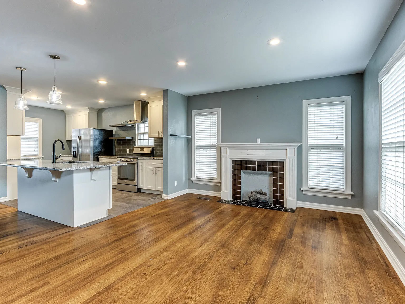 3 bed, 1407 sqft, $1,950 — Photo 3