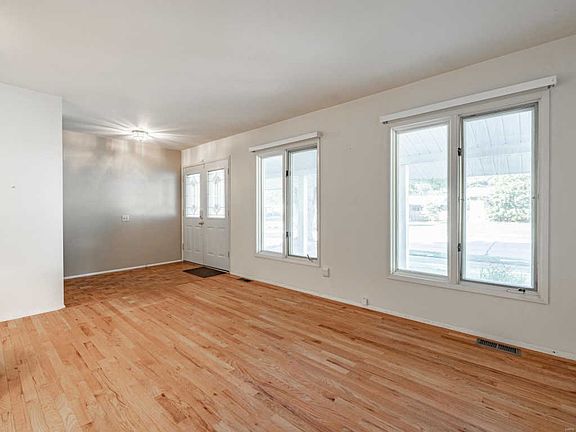 5th image of 1253 Kingsford Dr