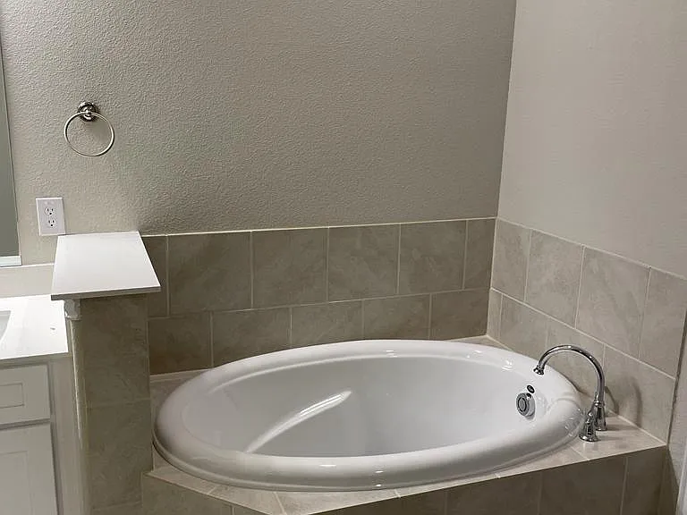 207 Suma Dr — Photo 30
