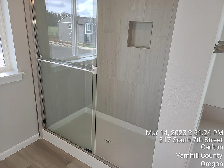 696 E Wilson St — Photo 18