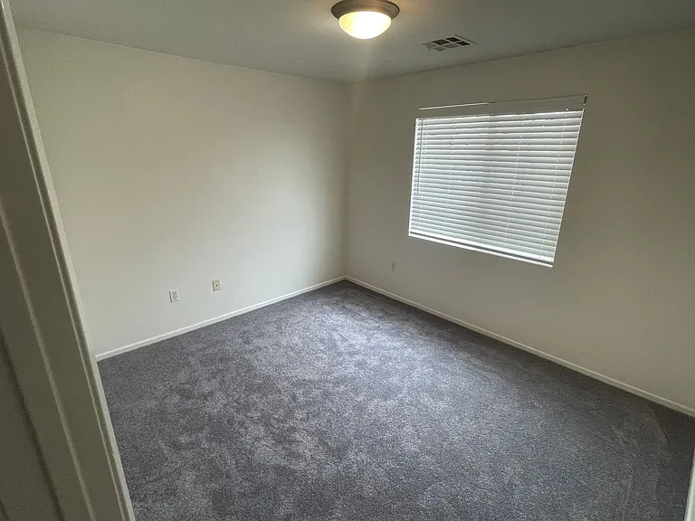 2703 White Pine Ct — Photo 14