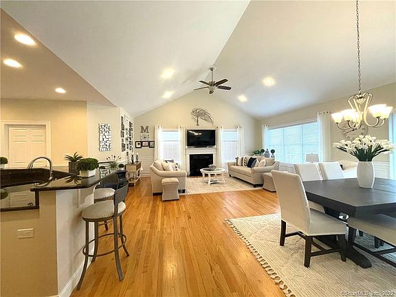 2nd image of 68 Scenic Dr #68