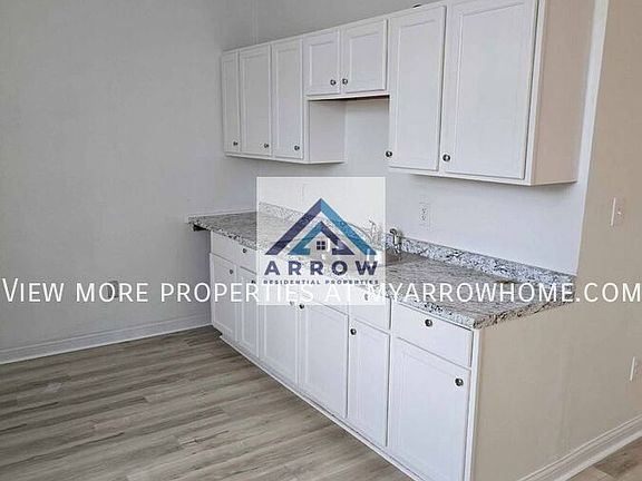 5th image of 4307 Hays Ave