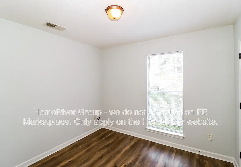 1290 Whitten Rd — Photo 11