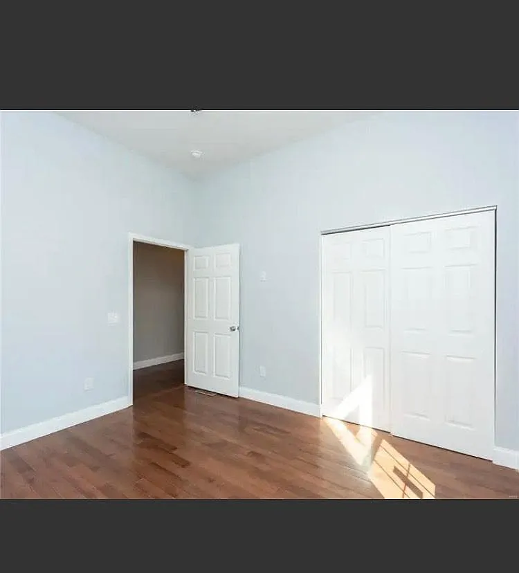 3 bed, 1580 sqft, $2,300 — Photo 1