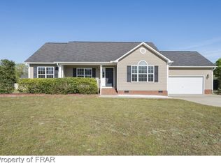 16 Oak Leaf Dr, Lillington, NC 27546