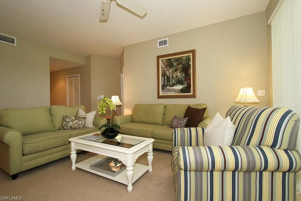 3 bed, 2.0 bath, 1560 sqft, $7,500 — Photo 2