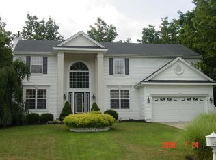 1532 Whispering Woods Dr, Williamstown, NJ 08094