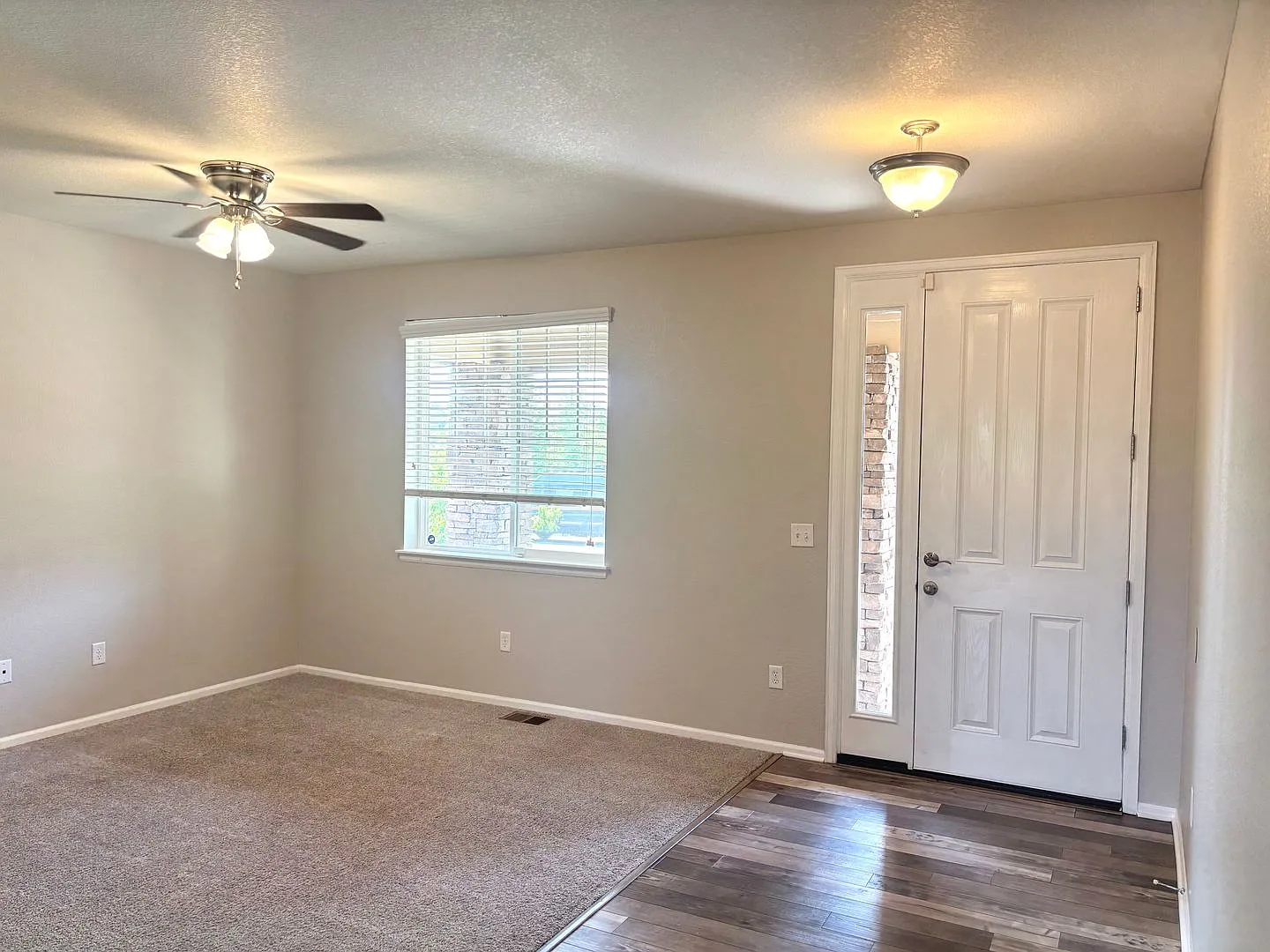 Home for rent in the Traditions neighborhood Aurora CO 80018 — Photo 2
