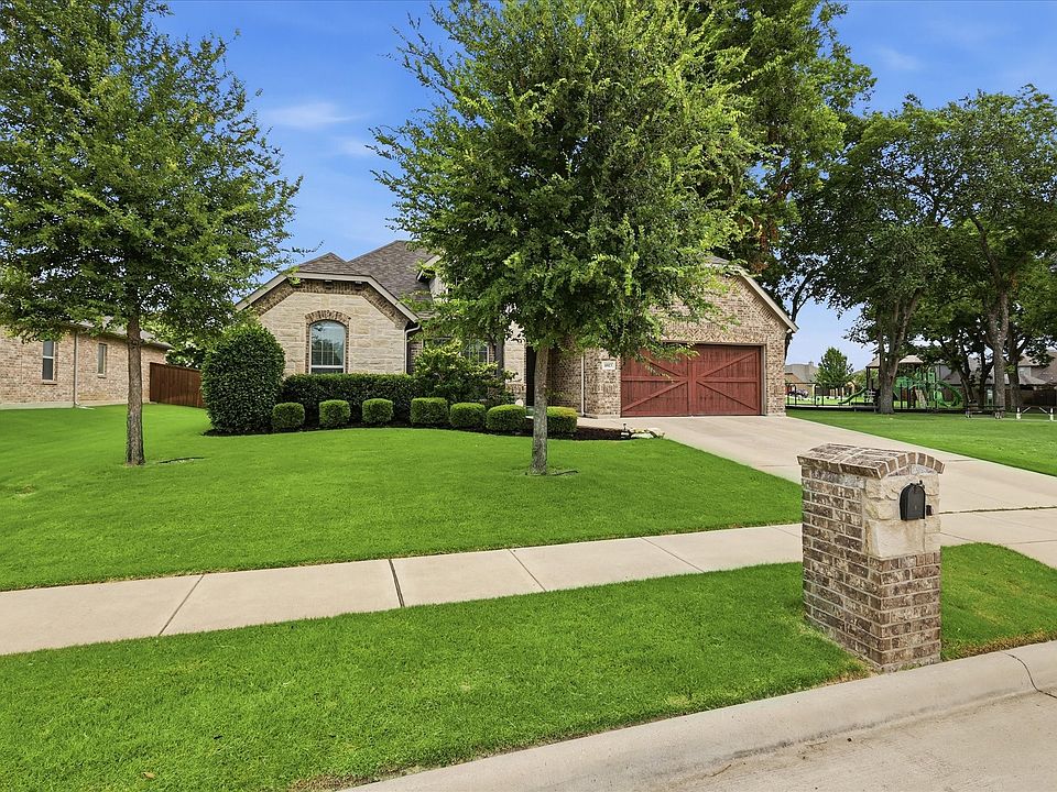 1st image of 4013 Orchard Park Ln