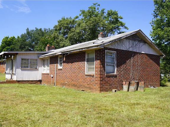 3rd image of 173 Burns Hill Rd
