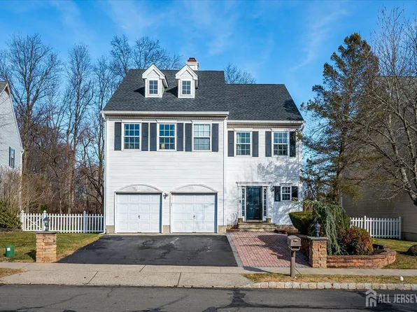 62 Magellan Way, Franklin Park, NJ 08823