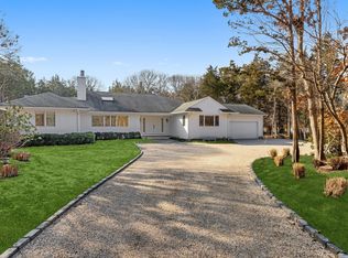 25 Hidden Cove Ct, Southampton, NY 11968