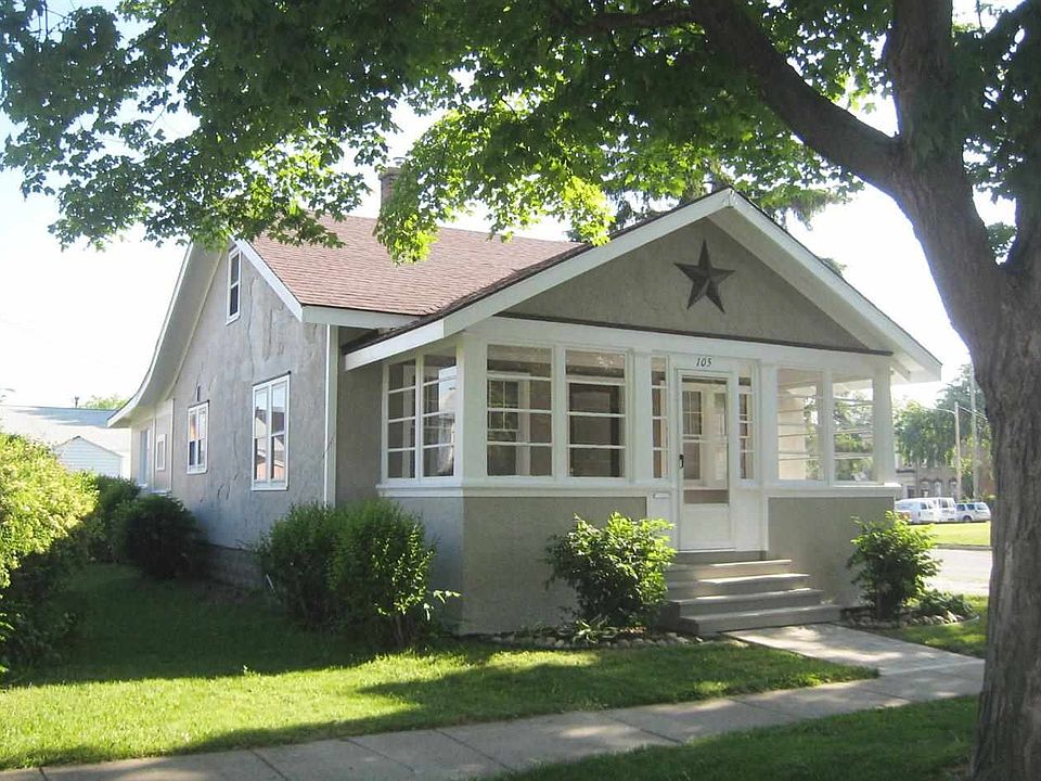 1st image of 105 E Pottawatamie St
