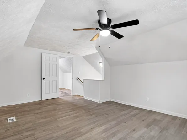 530 Hammel St #2, Akron, OH 44306