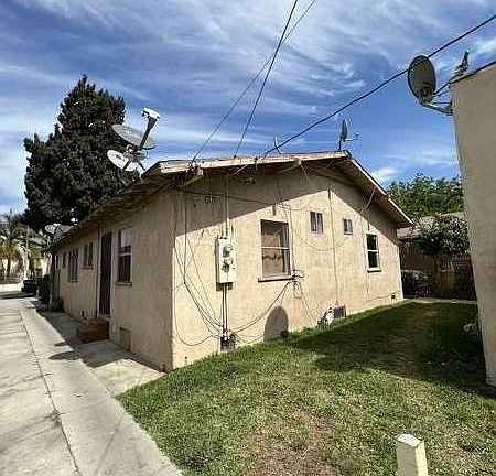 3rd image of 4518 E 57th St
