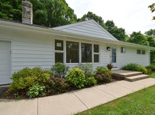 8813 Western Ave, Cedarburg, WI 53012