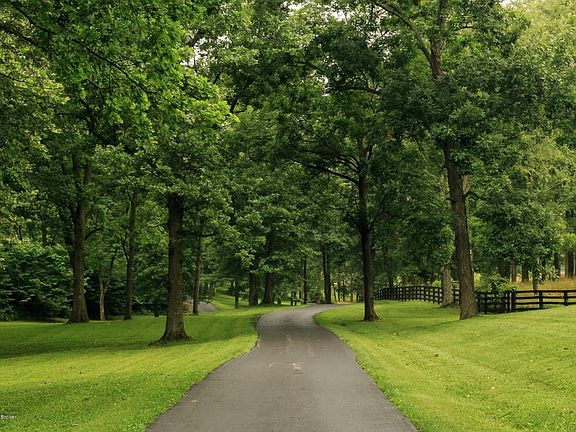 RealTourCast - J Beam - 16520 Taylorsvil