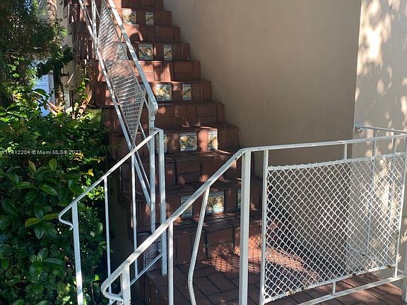 4th image of 7 Salamanca Ave